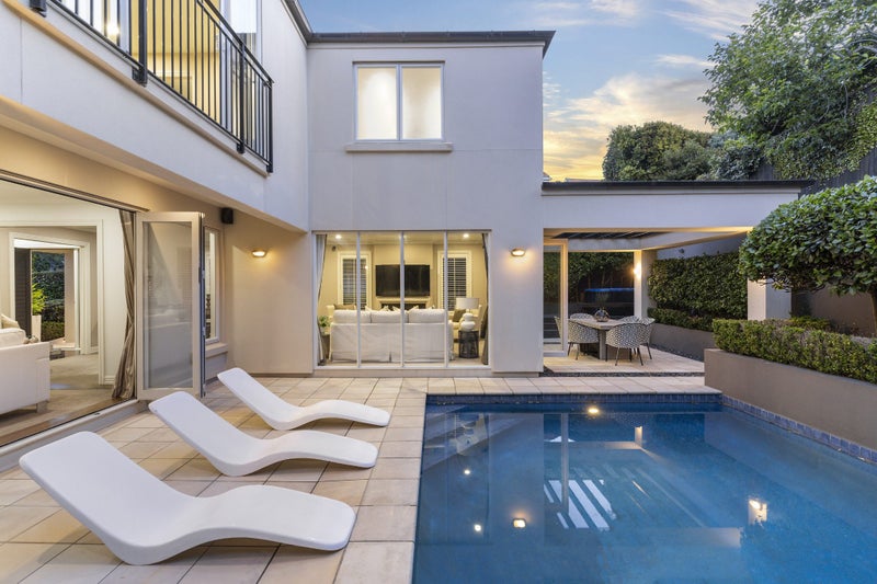 4 Kelvin Road, Remuera, Auckland - Carousel 1