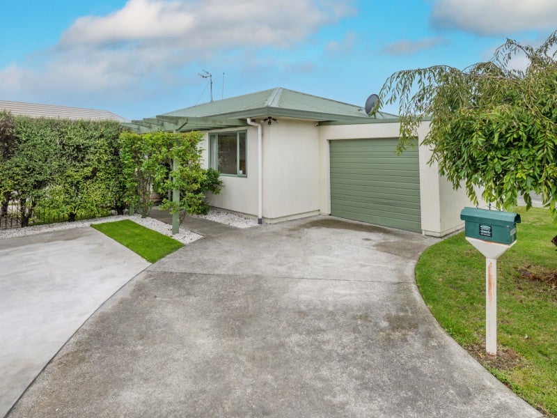 2A Amanda Place, Mayfair, Hastings - Carousel 17
