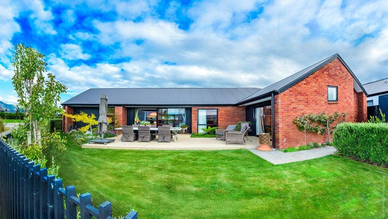 13 Collier Drive, Halswell, Christchurch - Carousel 1