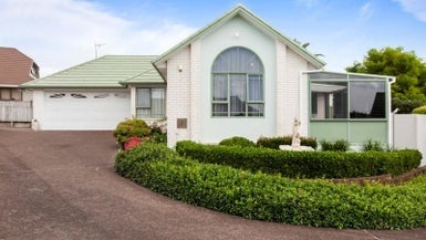 243B Hill Road, The Gardens, Auckland - Carousel 1