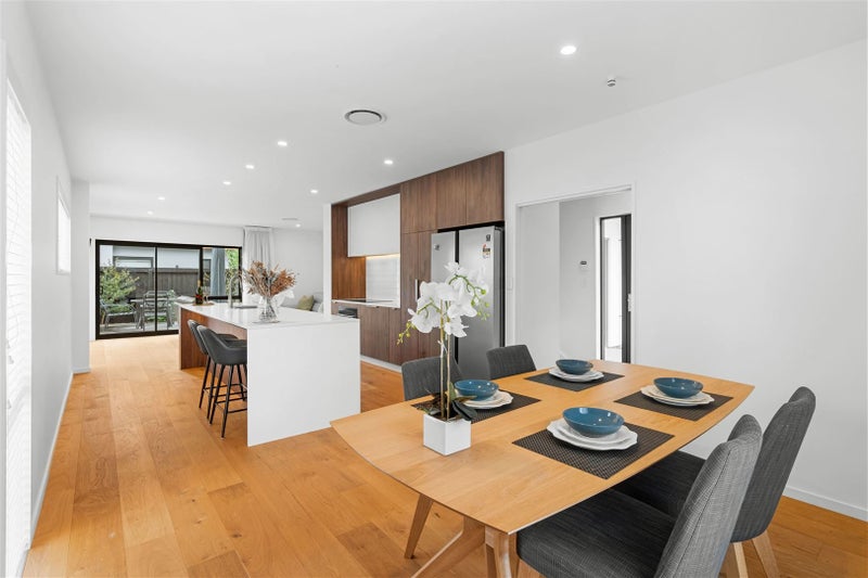 1/18 Rhodes Street, Merivale, Christchurch - Carousel 2