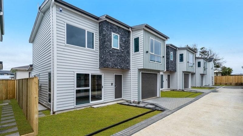 121B Tui Road, Papatoetoe, Auckland - Carousel 1