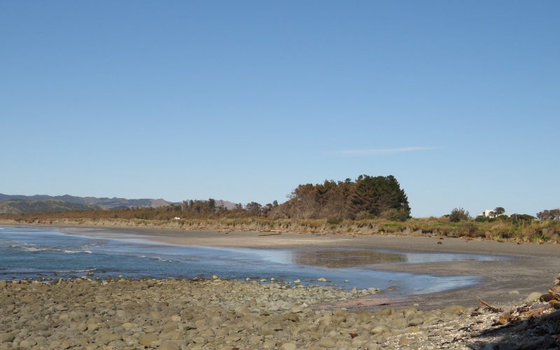 11 Blakes Approach, Māhia - Carousel 10