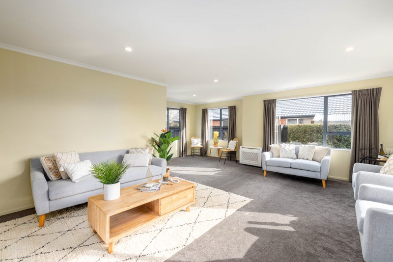 73 Kotuku Crescent, Woolston, Christchurch - Carousel 1