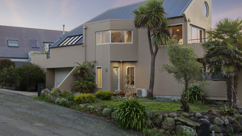 3 Smugglers Cove, Scarborough, Christchurch - Carousel 1