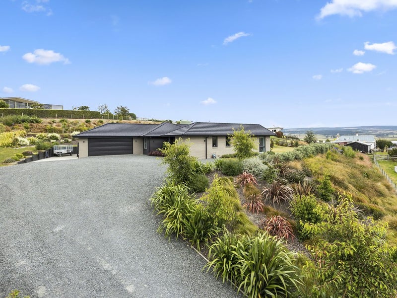 20 Mallard Drive, Outram - Carousel 31
