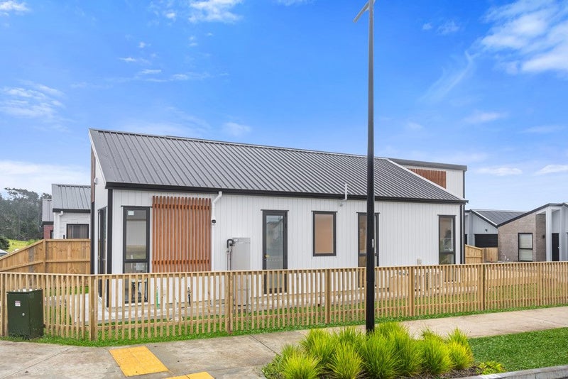 29 Biokovo Street, Massey, Auckland - Carousel 2