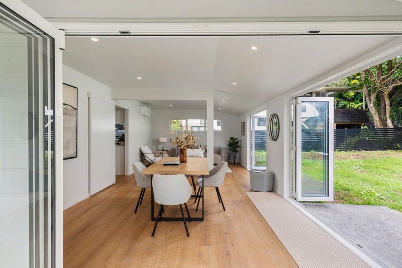 99A Alberton Avenue, Mount Albert, Auckland - Carousel 2