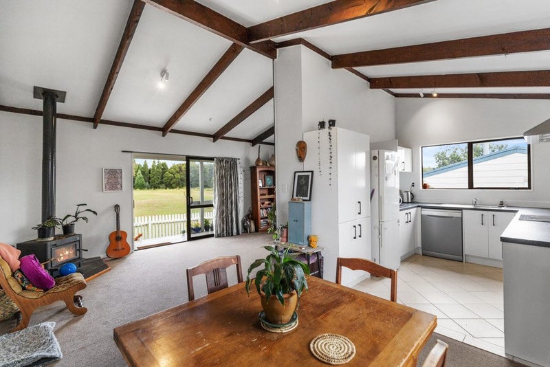 10 Taksan Place, Pukete, Hamilton - Carousel 1