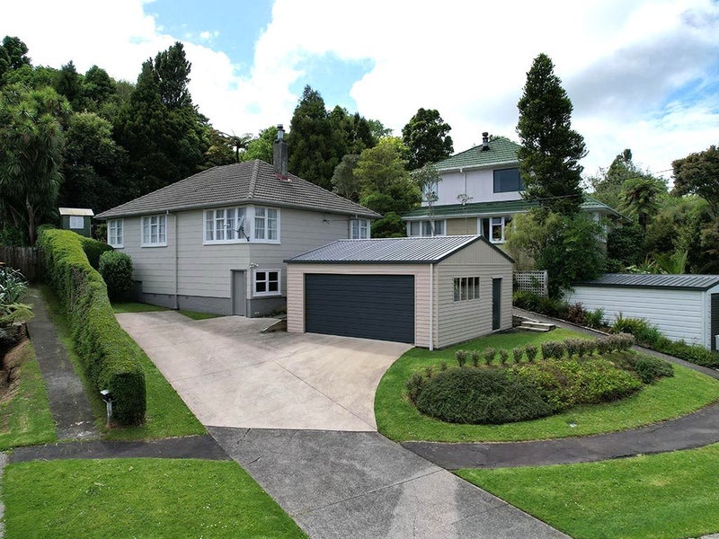 6 Camden Street, Vogeltown, New Plymouth - Carousel 24