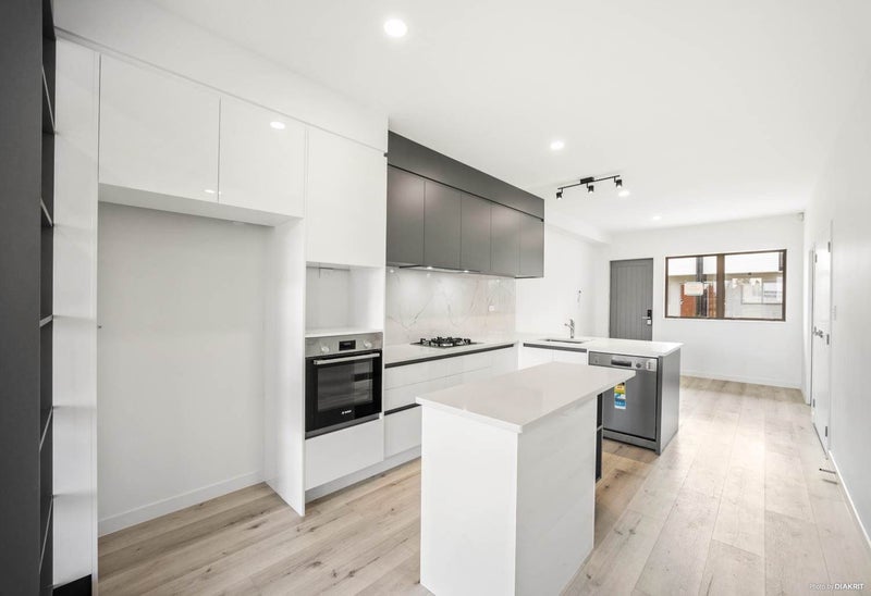 6 Ikara Road, Papatoetoe, Auckland - Carousel 2