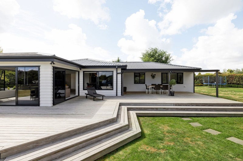 9 Shadbolt Drive, Leamington, Cambridge - Carousel 2