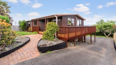 100 Waimumu Road, Massey, Auckland - Carousel 1