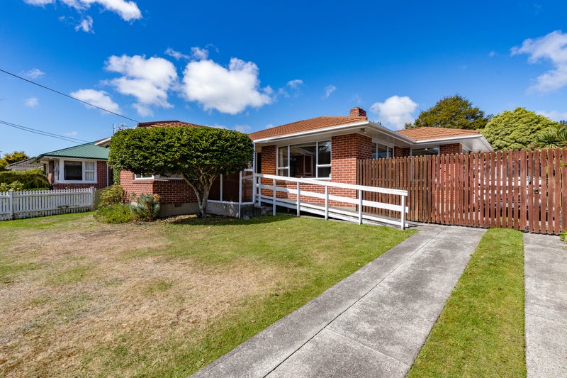 42 Gregan Crescent, Burnside, Christchurch - Carousel 1