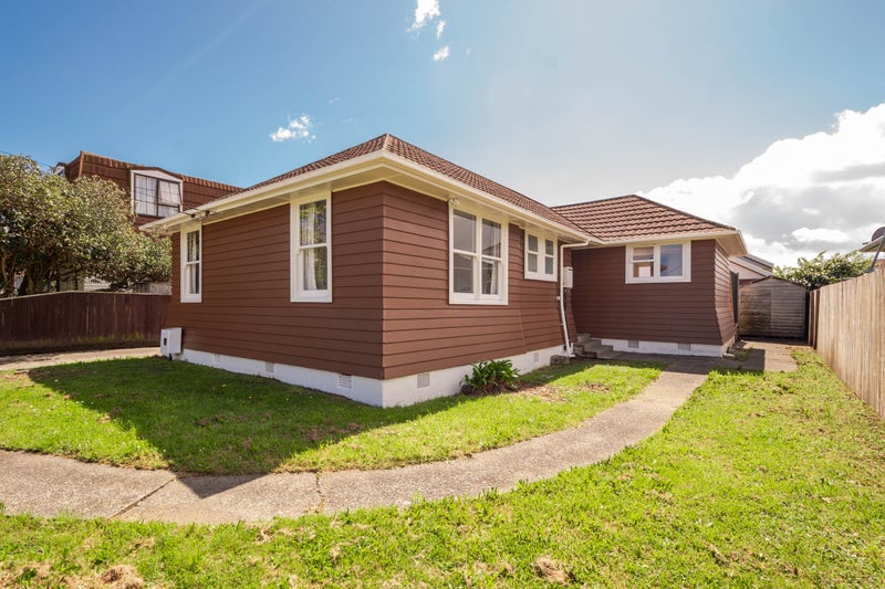 1/55 Gordon Street, Avalon, Lower Hutt - Carousel 2