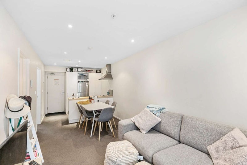 818/74 Taranaki Street, Te Aro, Wellington - Carousel 1