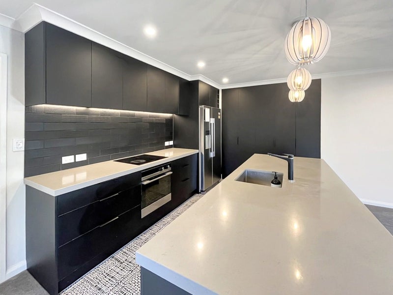 24 Serenity Crescent, Kelvin Grove, Palmerston North - Carousel 2