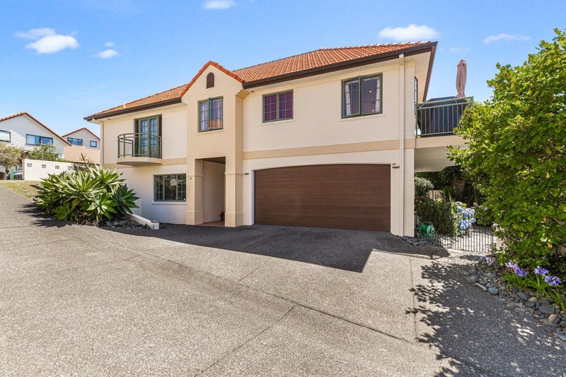 30 Parkwood Crescent, Gulf Harbour, Whangaparaoa - Carousel 1