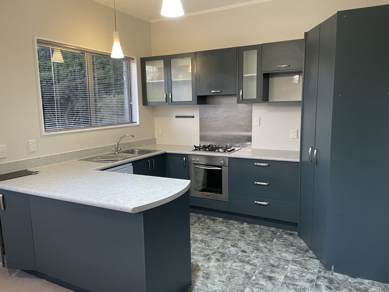 1 Cyril Way, Paparangi, Wellington - Carousel 2