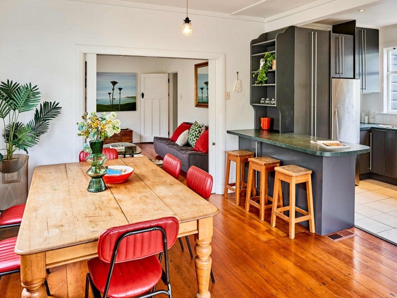 24 Butt Street, Brooklyn, Wellington - Carousel 2