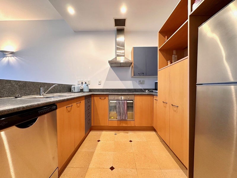 4/23 Tennyson Street, Te Aro, Wellington - Carousel 2
