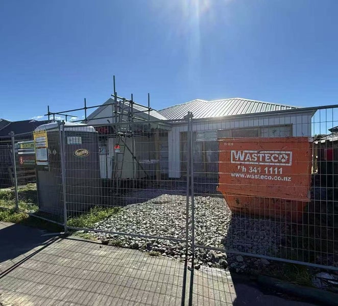 15 Blue Jacket Drive, Halswell, Christchurch - Carousel 1