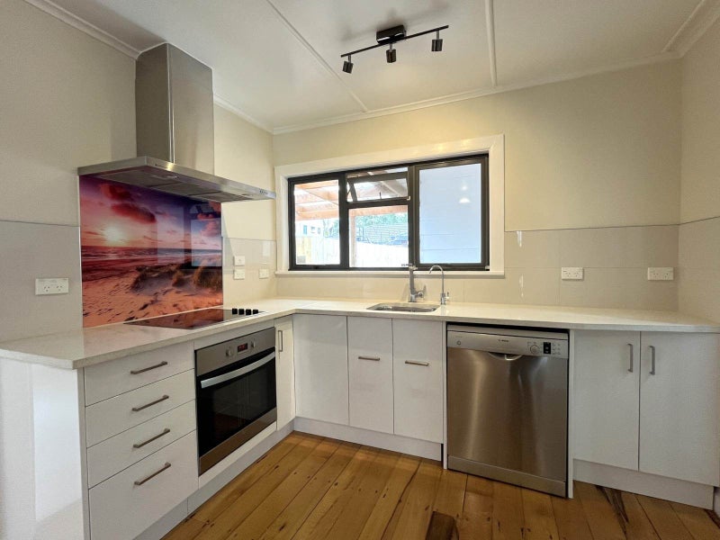 16 Arney Road, Ranui, Auckland - Carousel 1