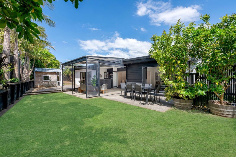 12 Quibray Place, Botany Downs, Auckland - Carousel 1