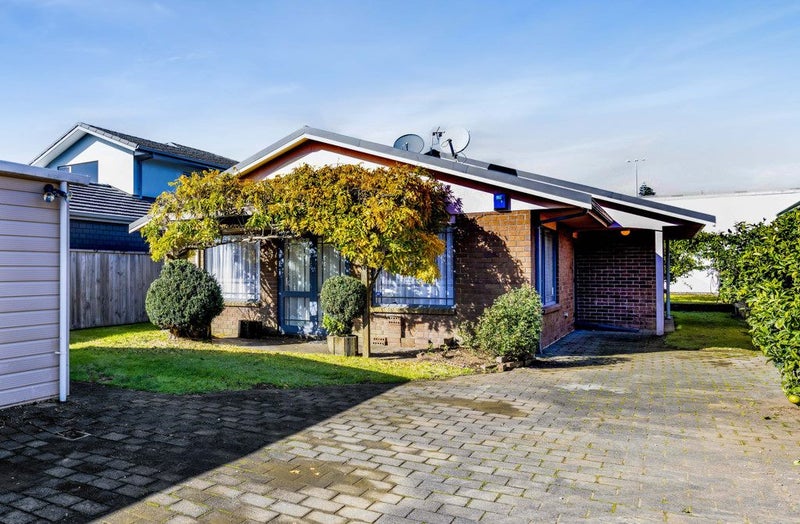 2/144 Lemon Street, Strandon, New Plymouth - Carousel 1