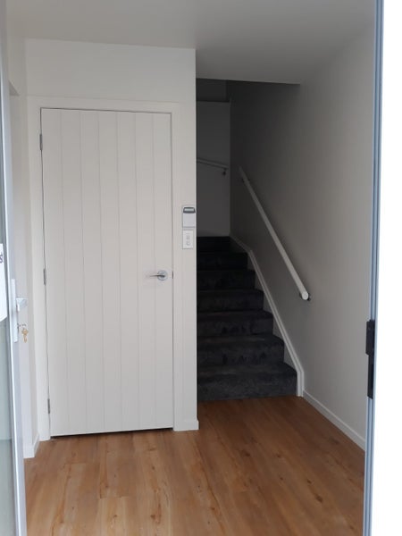 88C Overtoun Terrace, Hataitai, Wellington - Carousel 16