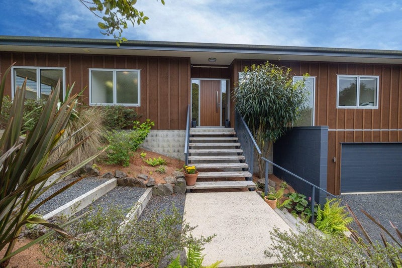 86 Tanner Road, Glenleith, Dunedin - Carousel 1