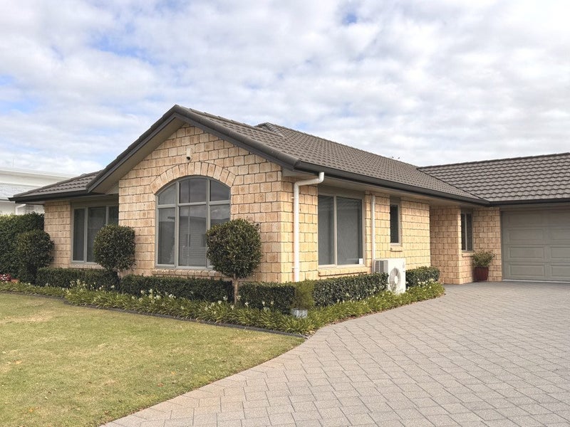 10 Mercury Court, Rototuna North, Hamilton - Carousel 2