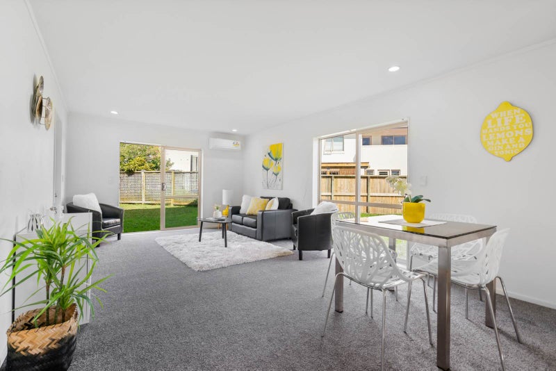 33 Marinich Drive South, Ranui, Auckland - Carousel 1