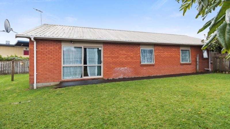 12A Kuranui Place, Otahuhu, Auckland - Carousel 1