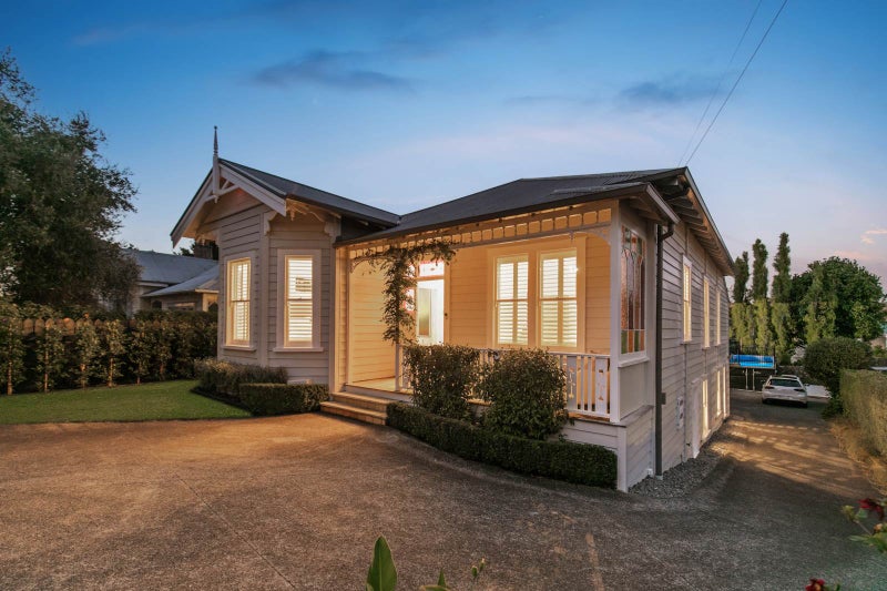 11 Ethel Street, Sandringham, Auckland - Carousel 2