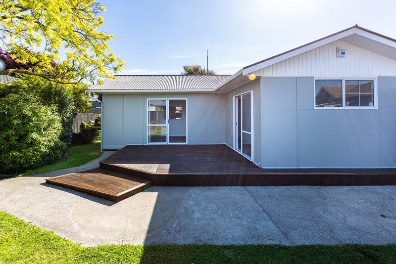 1/42A Shands Road, Hornby, Christchurch - Carousel 1