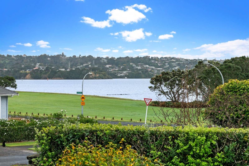 6 Yorkton Rise, Mangere Bridge, Auckland - Carousel 11