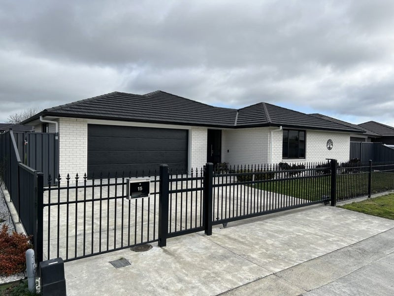 15 Palgrave Avenue, Flaxmere, Hastings - Carousel 1