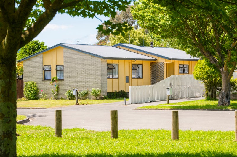 16 Loisel Street, Riverdale, Gisborne - Carousel 1