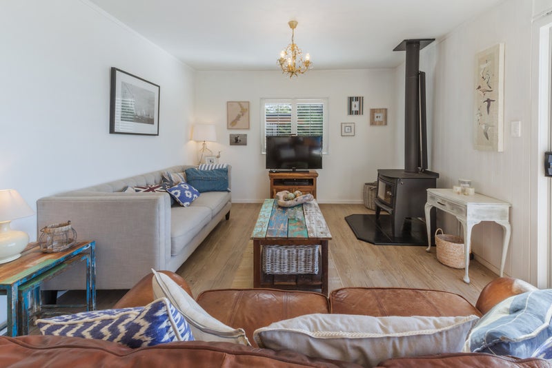 33 Hauraki Road, Oneroa, Waiheke Island - Carousel 15