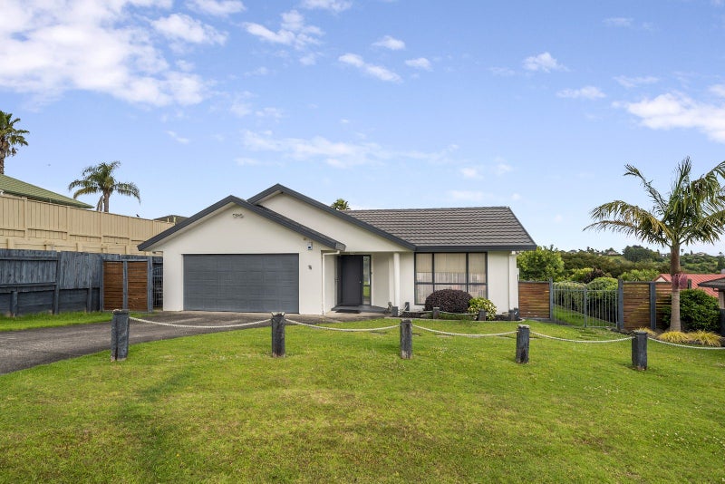 15 Maddison Place, Welcome Bay, Tauranga - Carousel 1