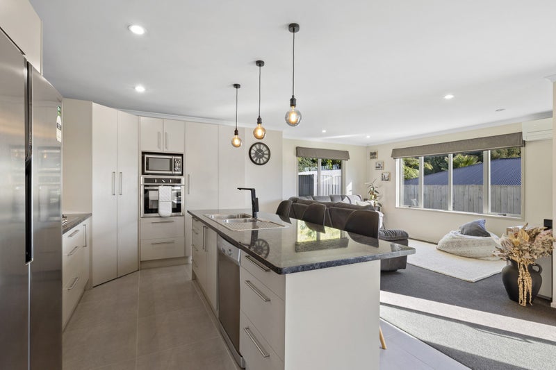 22 Cyrus Street, Whalers Gate, New Plymouth - Carousel 2