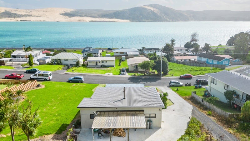 78 Fairlie Crescent, Opononi - Carousel 2