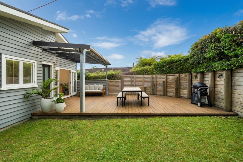 4 Kauri Road, Birkenhead, Auckland - Carousel 2