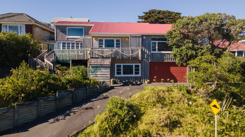 55 Tireti Road, Titahi Bay, Porirua - Carousel 1