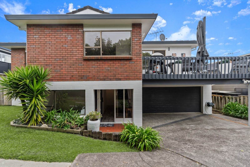 2/6 Rothesay Bay Road, Rothesay Bay, Auckland - Carousel 1