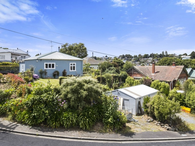 12 Jellicoe Crescent, Kaikorai, Dunedin - Carousel 13