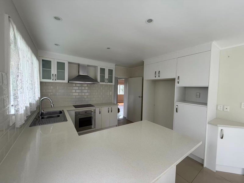 14 Carrick Place, Mount Eden, Auckland - Carousel 2