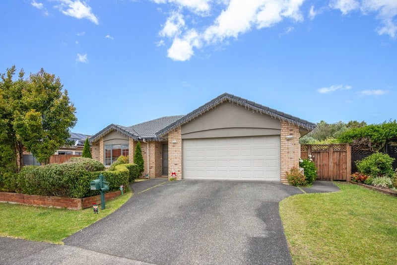 22 Waterstone Way, Henderson, Auckland - Carousel 2