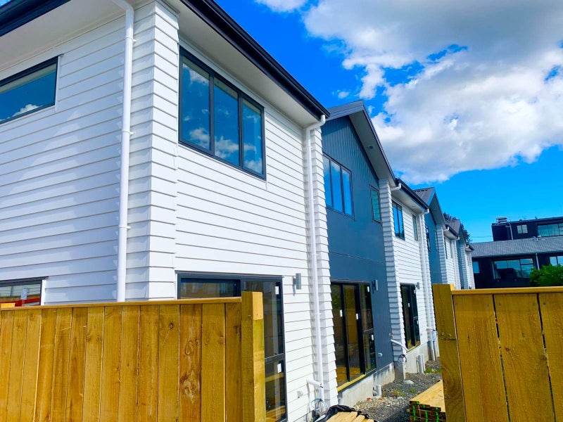 7/28 Netherlands Avenue, Kelston, Auckland - Carousel 2